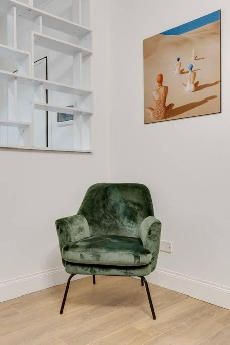 Easylife - Cozy & Comfy Apt In Design District Милано Екстериор снимка